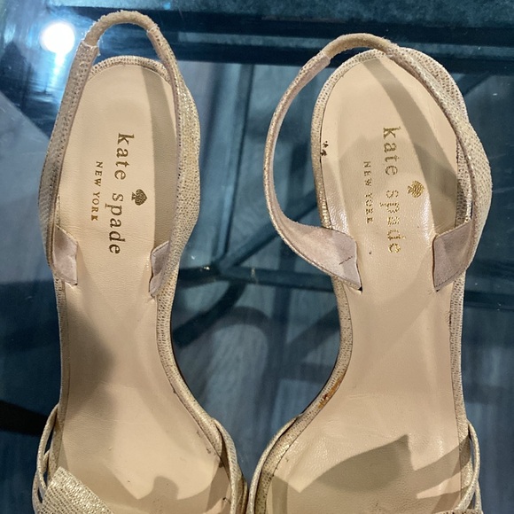 Designer champagne sparkly leather sandals w/bow designs - 3 3/4 inch heels - Picture 3 of 7